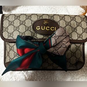 Authentic Gucci Beige and Brown Monogram Shoulder …like new👏👍